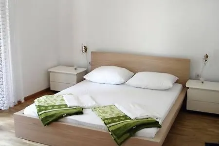 Murin Delfin Apartman Umag